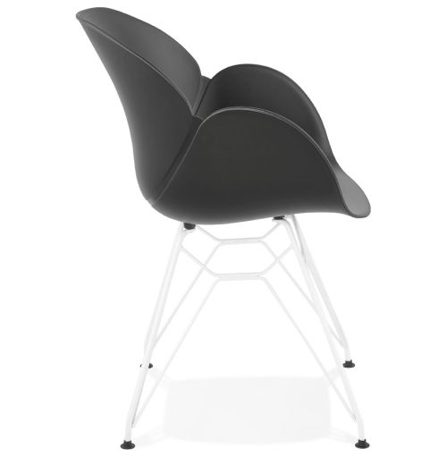 Chaise moderne 'FIDJI' noire avec pieds en métal blanc